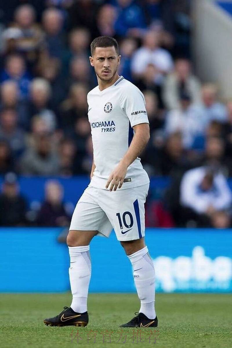 西媒:阿扎尔术后由老佛爷陪同 后者表达了对他的支持